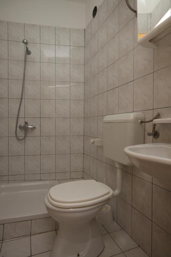 Apartments And Rooms With Parking Space Metajna, Pag - 4120 Bagian luar foto